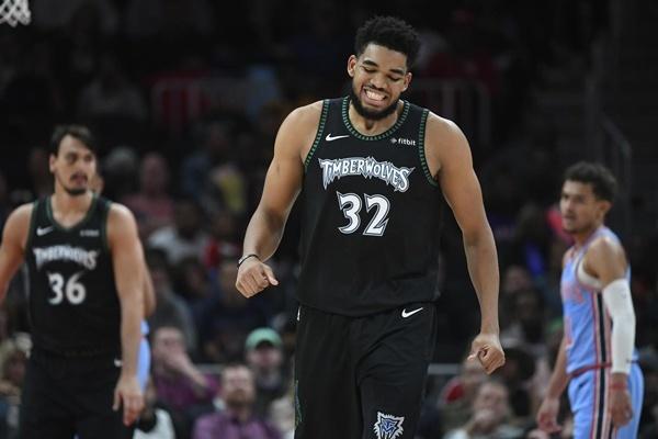 加拉塔萨雷0-1圣吉罗斯联合，普罗米斯-戴维制胜，云亚伊染红（圣吉罗斯联合1-0击败加拉塔萨雷，普罗米斯-戴维制胜，云亚伊染红）