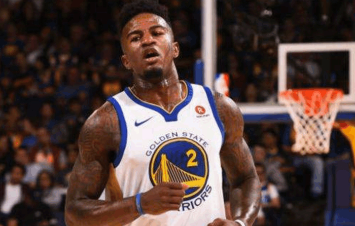 阿夫迪亚空砍37分，马刺115-102击败开拓者，福克斯37分率队稳居西部第五（阿夫迪亚37分难救主，马刺115-102擒开拓者，福克斯轰37分助队稳固西部第五）