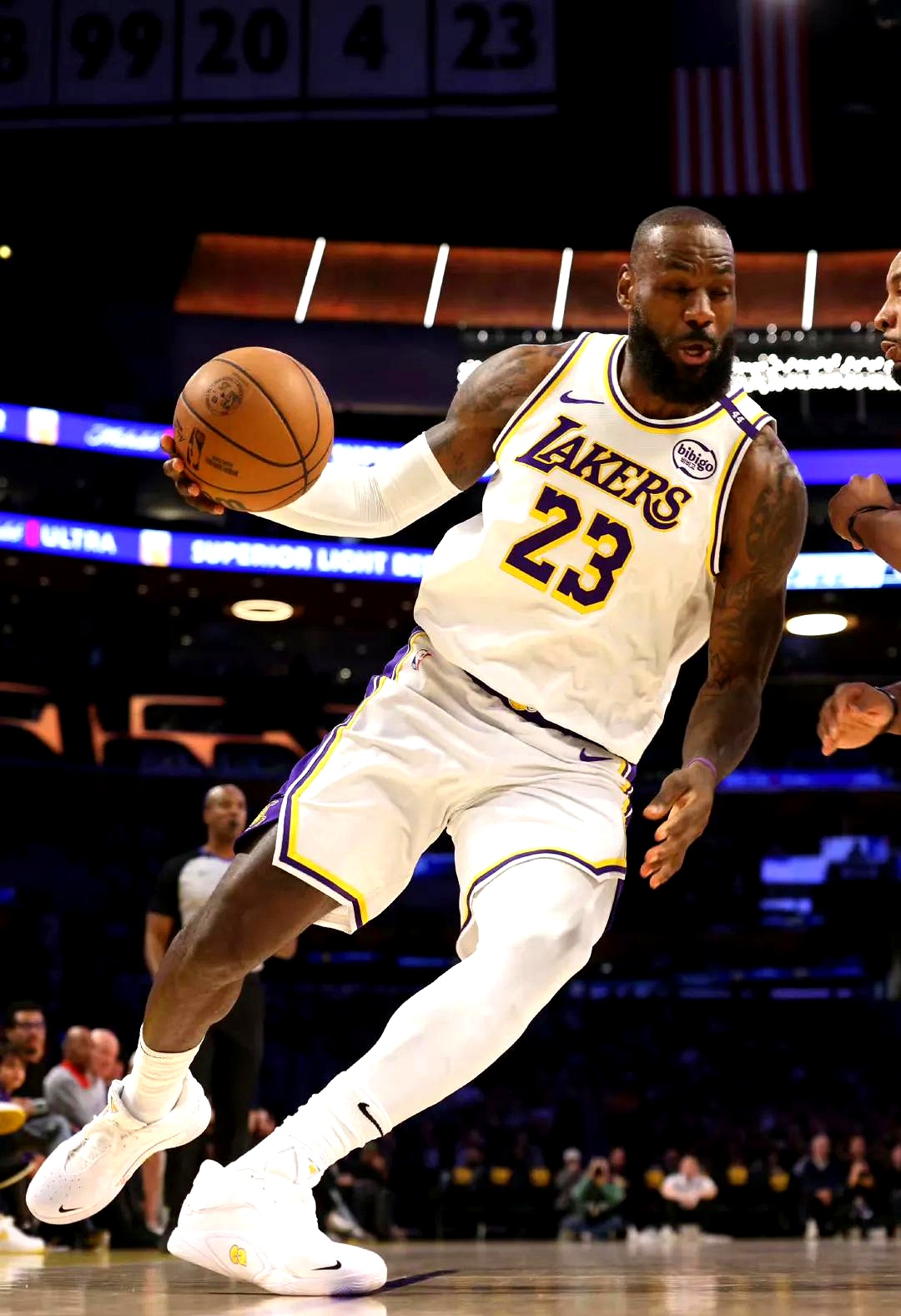 法耶的面筐打得可比低位好多了 其他队都得注意一下（法耶面筐强于低位，各队都要注意）