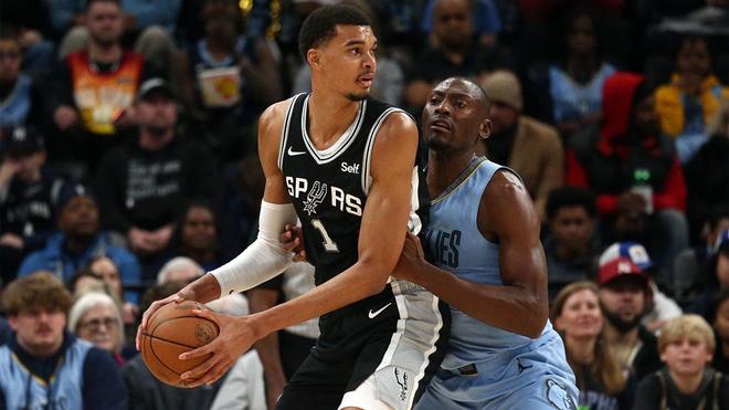 因在电视直播中庆祝国米绝杀，两名意天空实习生被解雇（直播为国米绝杀欢呼，意天空两名实习生遭解聘）