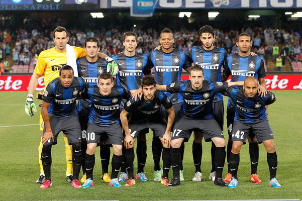 本赛季浓眉打至少30分钟的比赛，独行侠胜率达到5成