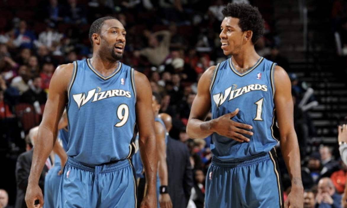 乔纳森-戴维：儒尼尼奥是史上最佳任意球手，他总能将球打进（乔纳森-戴维：儒尼尼奥是历史第一任意球大师，几乎每次都能破门）