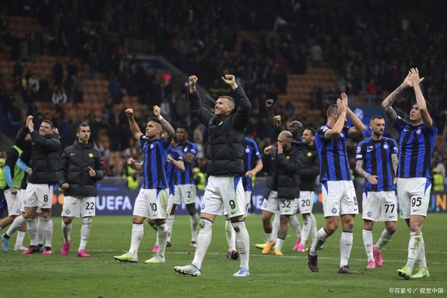 西媒：米利唐训练中途接受包扎处理，阿隆索亲自上场顶替他（西媒：米利唐训练中途受伤包扎，阿隆索亲自上阵顶替）