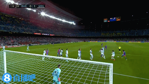 德甲身价更新：穆西亚拉&奥利塞1.3亿欧并列第一，凯恩6500万欧（德甲身价榜刷新：穆西亚拉与奥利塞以1.3亿欧领跑，凯恩6500万欧）