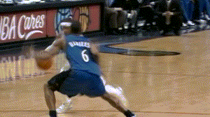 普利希奇：魔笛确实送了手机；看年轻队友表演会让我尬穿地心（普利希奇：魔笛真的送手机；看小队友才艺我恨不得钻地缝）