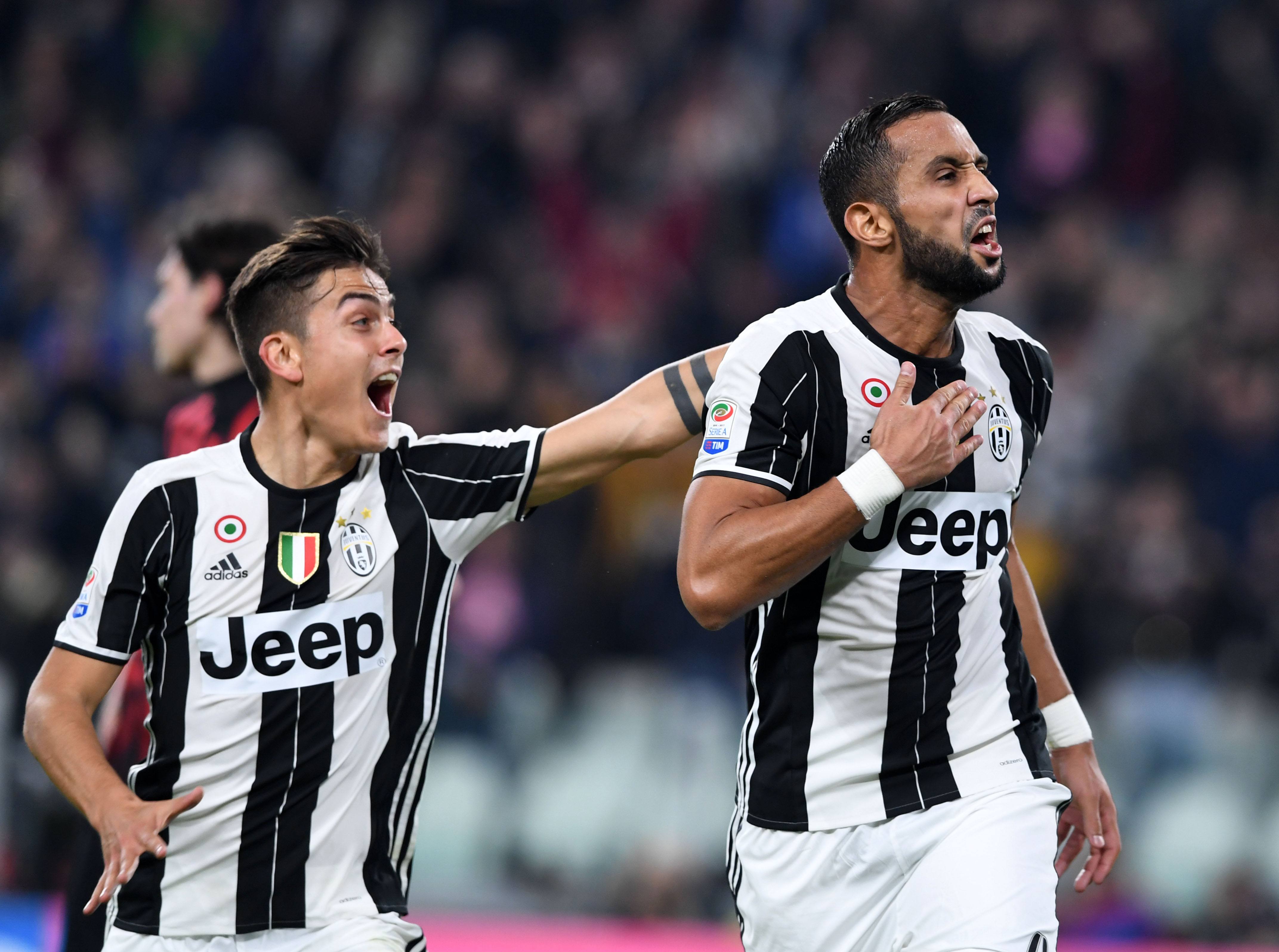 足球中超球队进入封闭训练，外界高度关注