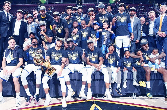 里程碑之战，麦肯尼迎来尤文生涯第200次出场（麦肯尼达成尤文生涯200场里程碑）